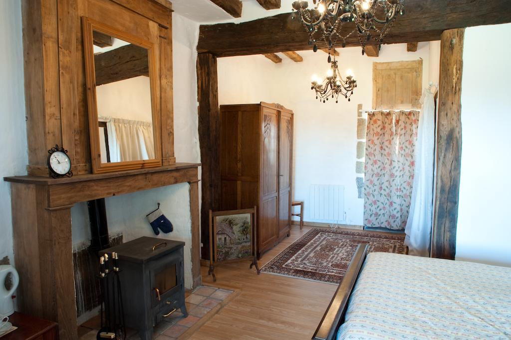 L'Ancien Presbytere Chambres D'Hote Ou Gite Le Dorat Δωμάτιο φωτογραφία